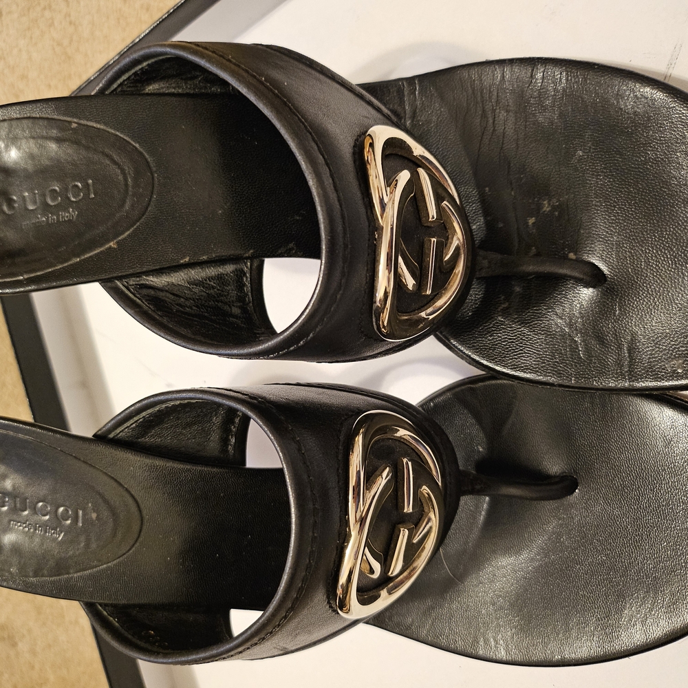 Gucci Black Leather Sandals with Gold Accent